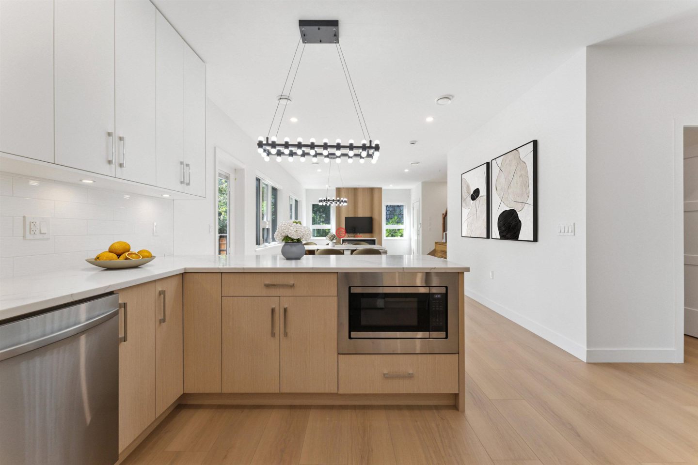 加拿大不列颠哥伦比亚省North Vancouver的公寓,842 St. Denis,编号78525409