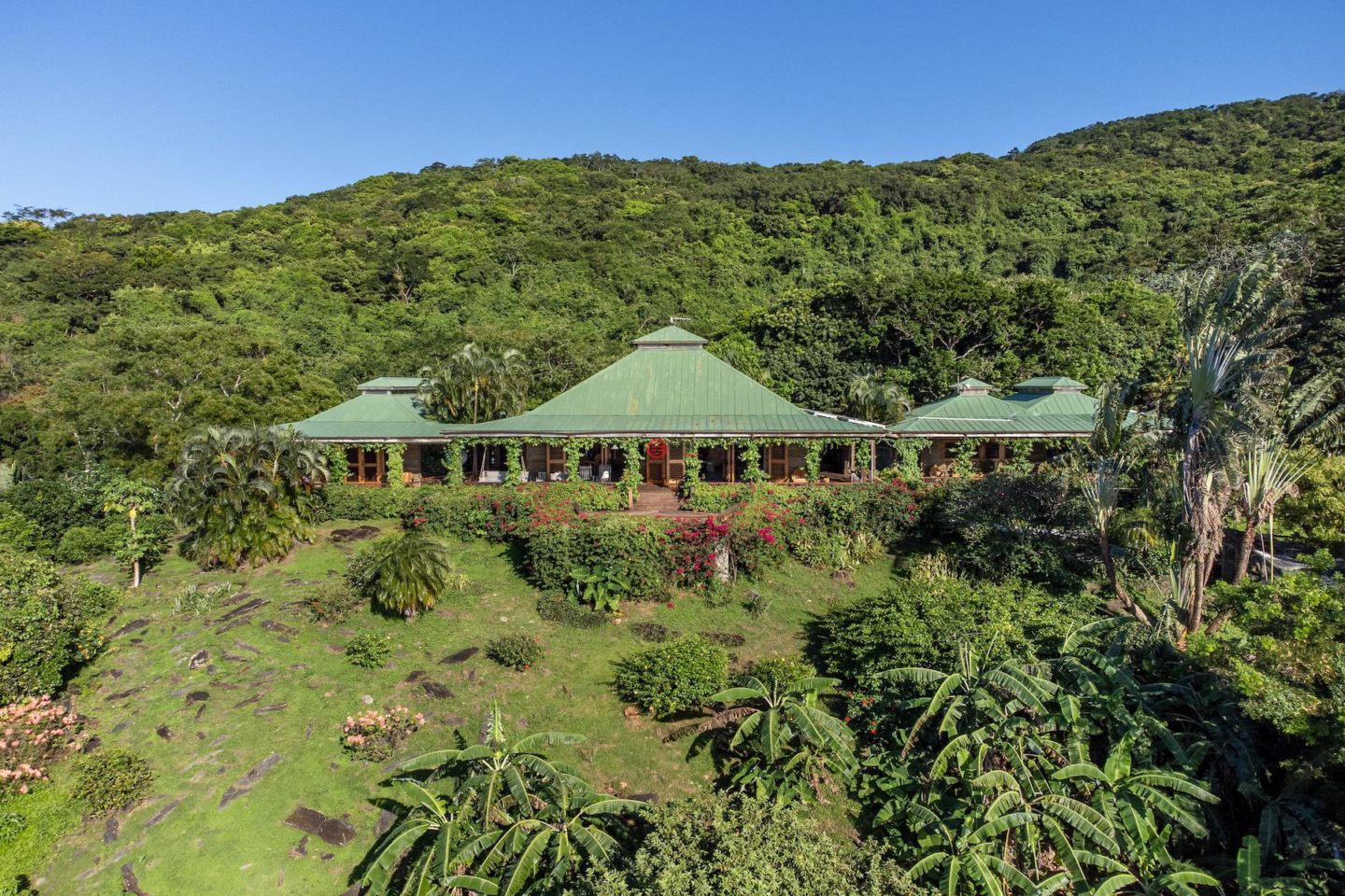 洪都拉斯海湾群岛瓜納哈島的住宅用地，Paradise Found - 482 Acres Beachfront + Waterfall Guanaja，编号77718067