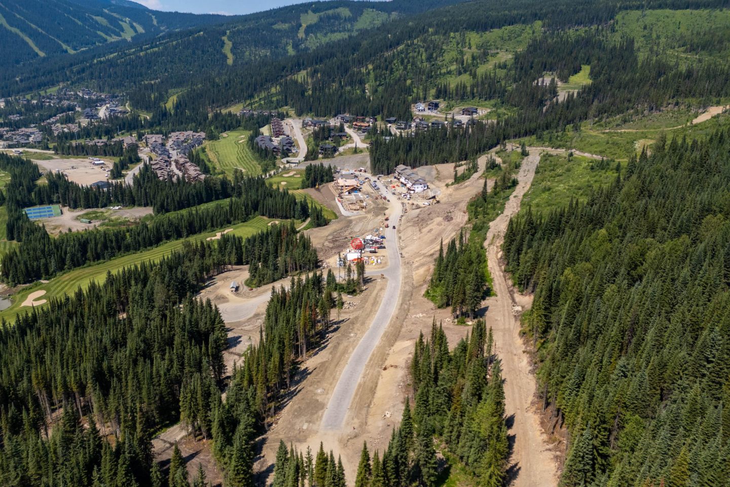 加拿大不列颠哥伦比亚省Sun Peaks的公寓,LOT 4 MCGILLIVRAY LAKE,编号75526920