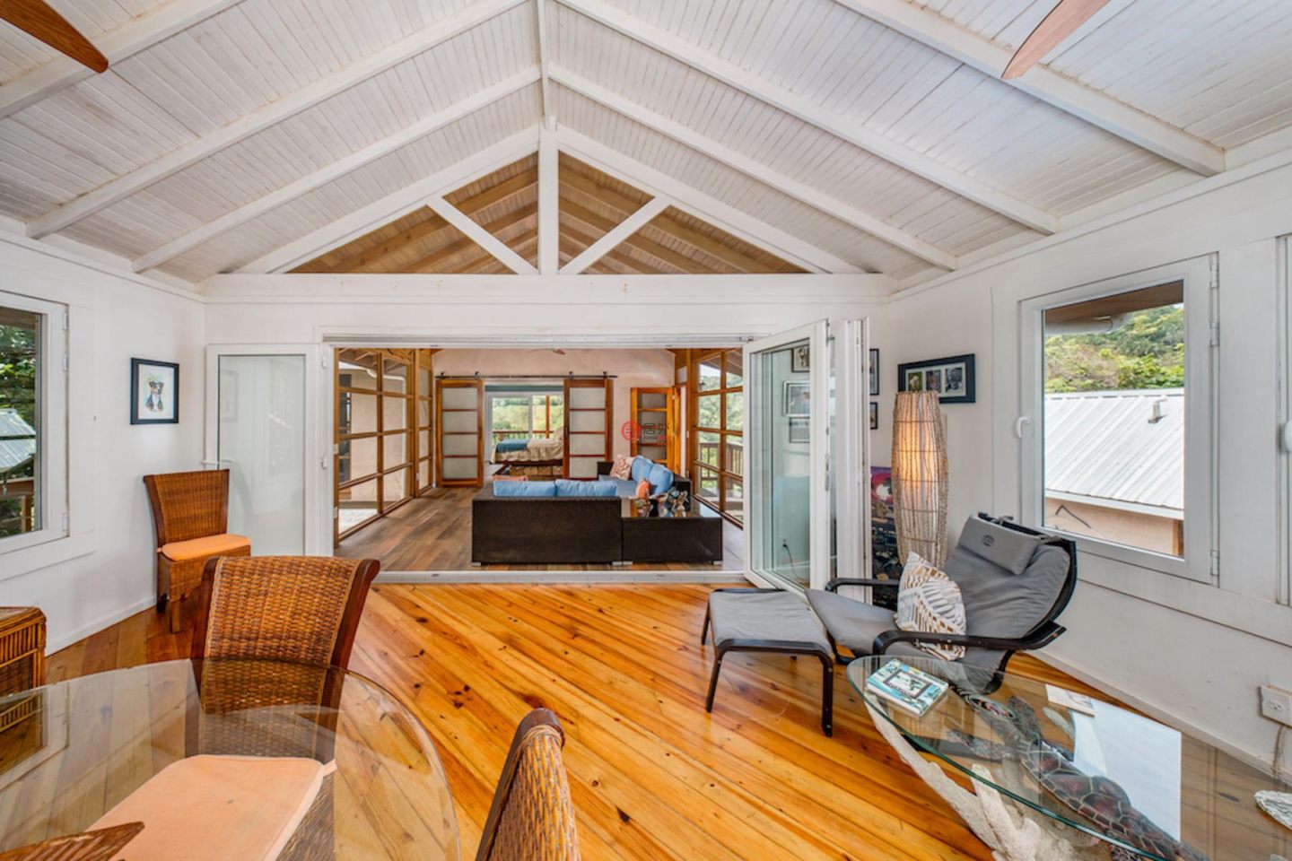 洪都拉斯海湾群岛Roatán的独栋别墅，Island-Style Hillside Haven with Panoramic North Shore Views，编号78473193