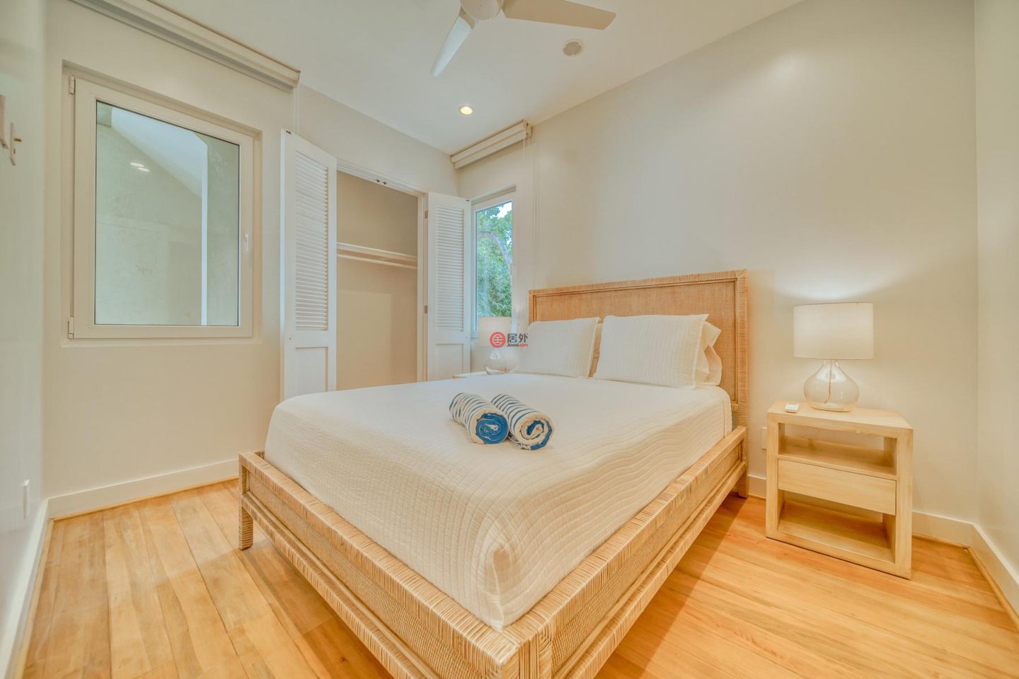 洪都拉斯海湾群岛Roatán的公寓，Oceanfront Condominium D4 Watercolors Resort 1st Floor Building D，编号76763848