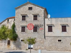 克罗地亚Splitsko-dalmatinska županijaSplit的联排别墅，编号75135142