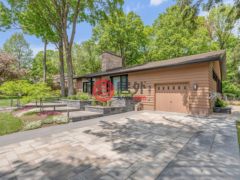 加拿大魁北克魁北克的独栋别墅，1324 Av. James-LeMoine，编号76781460