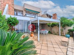 南非豪登省Randburg的独栋别墅，9a World's View 13 Rockey Drive Northcliff，编号77305896