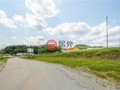 美国宾夕法尼亚州新斯坦顿的商业用地，103 Suburban Court Ln，编号75500200