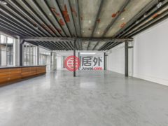 居外网在售法国2卧2卫的公寓总占地179平方米约人民币33,072,000