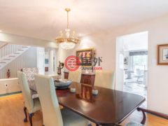 加拿大魁北克蒙特利尔的联排别墅，711 Rue Saraguay E.，编号78057003