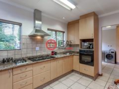 南非豪登省Randburg的独栋别墅，87 Maluti Avenue Northcliff，编号77421496