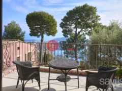 法国普罗旺斯-阿尔卑斯-蔚蓝海岸Villefranche-sur-Mer的独栋别墅，编号78041287