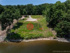 美国密苏里州Lake Ozark的农业用地，1010 Linn Creek Drive，编号77951279