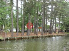 美国北卡罗莱纳州格兰迪的住宅用地，None 105 N Mallard Court N，编号73804963