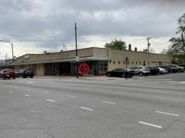 Strip Center - Chicago, IL