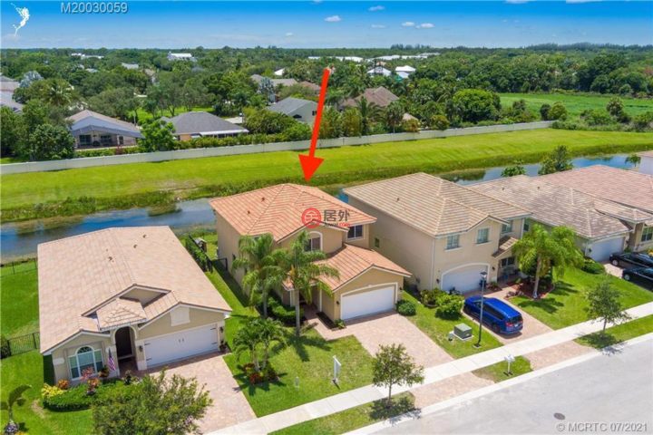 美国棕榈城4卧3卫的独栋别墅