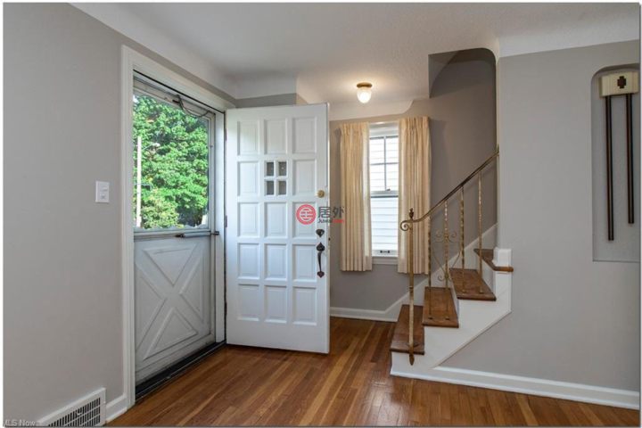 美国俄亥俄州南欧几里得3卧2卫76万公寓162平方米房产 居外网