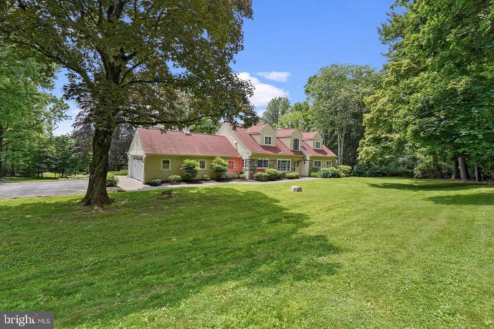 美国格伦米尔斯5卧3卫的公寓