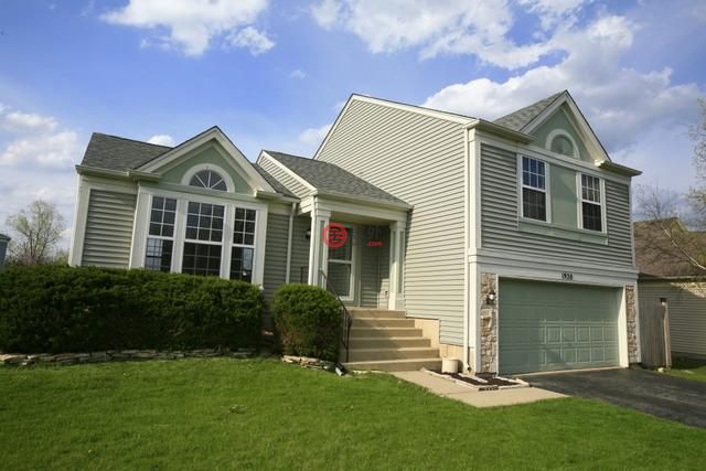 美国伊利诺伊州埃尔金的房产,1920 mission hills drive,编号22300275